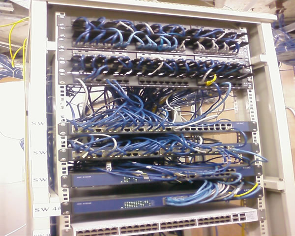 选择香港移动线路VPS的优势与应用场景